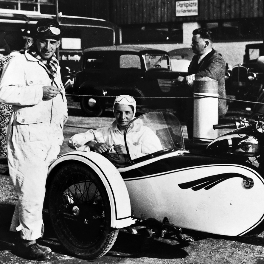 Tout autour de nous. Hymne au sport et aux valeurs humaines